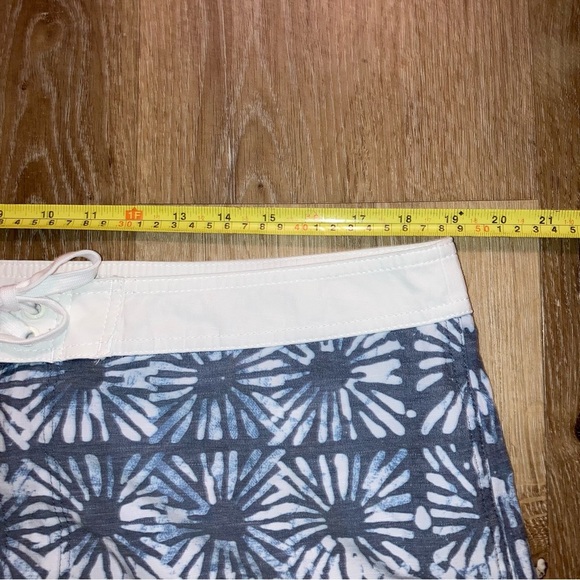 RVCA Men's Duh-Loris Trunk | Size 38 - Picture 8 of 11